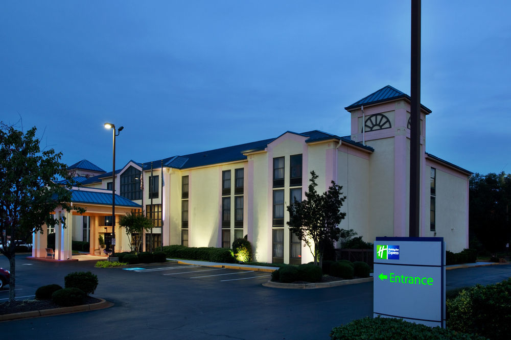 Holiday Inn Express Anderson I-85 - Exit 27- Highway 81 By Ihg Exterior foto