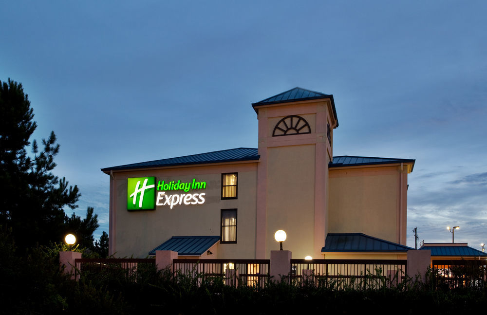 Holiday Inn Express Anderson I-85 - Exit 27- Highway 81 By Ihg Exterior foto